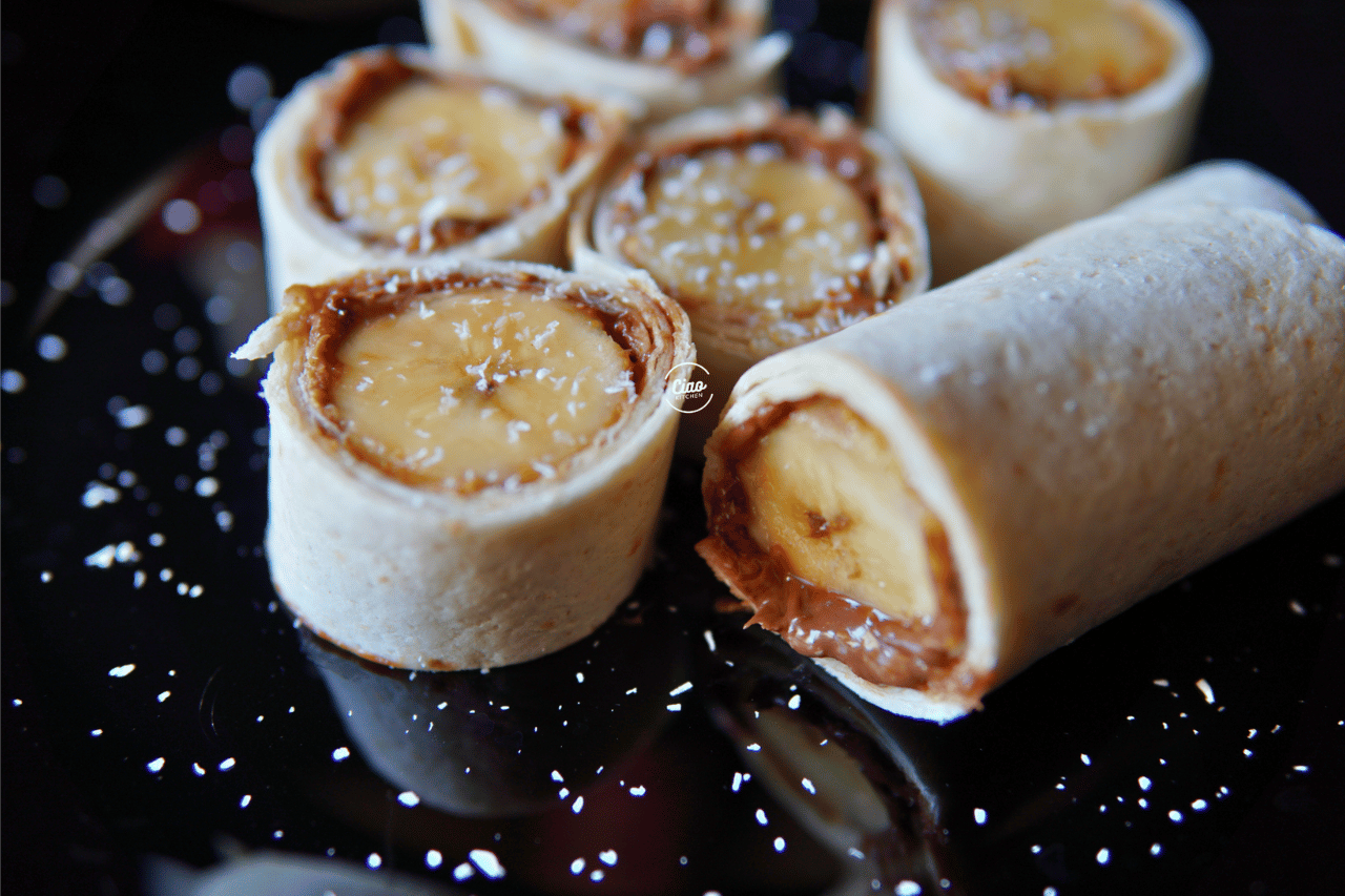 Banana tortilja sa kikiriki puterom i nutelom, Bannana tortilla wrap with Nutella and peanut butter