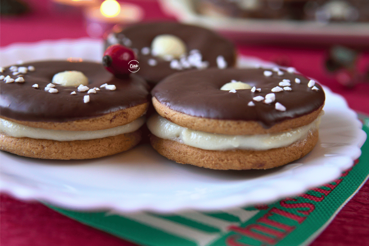 Kolaci sa cimetom izbliza, Cinammon cookies close up 