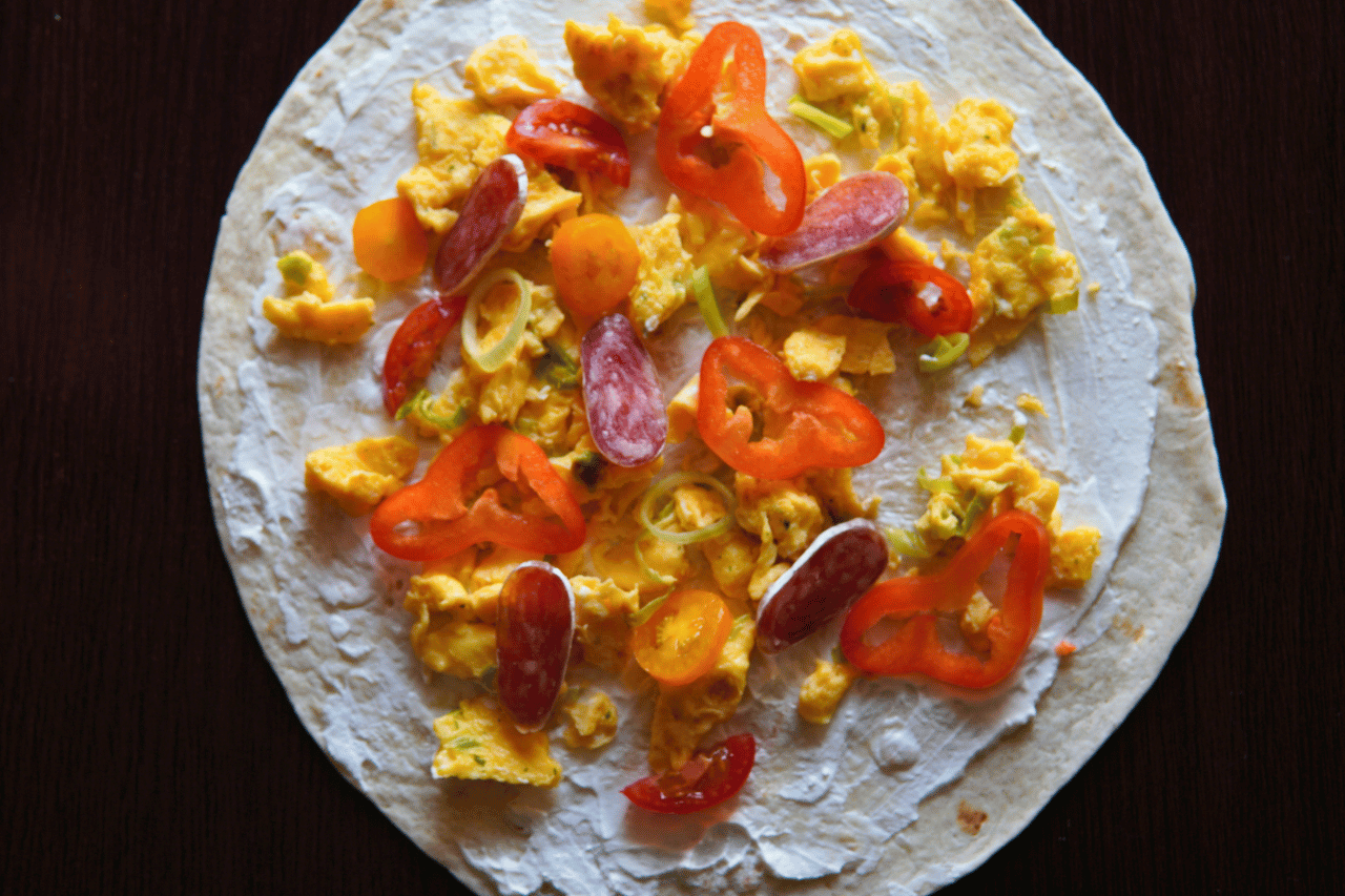 Tortilja sa sastojcima, Torttila with ingredients