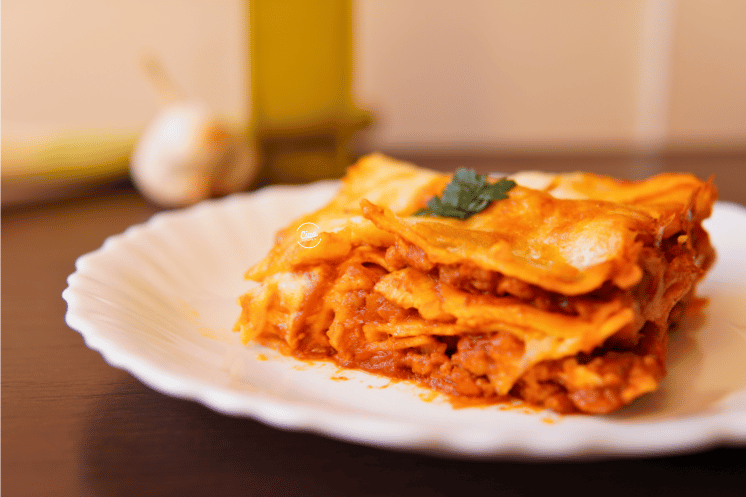 Lazanje na tanjiru sa persunom, Lasagne on a plate with parsley